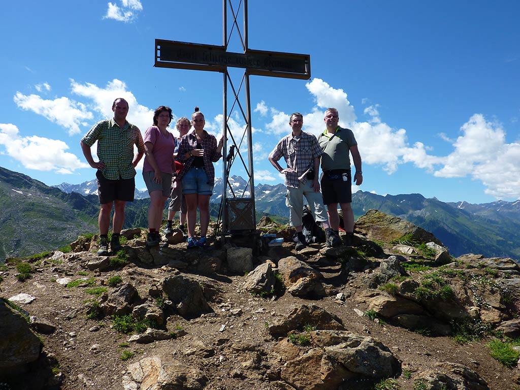 Das Gipfelkreuz der Matatzspitze