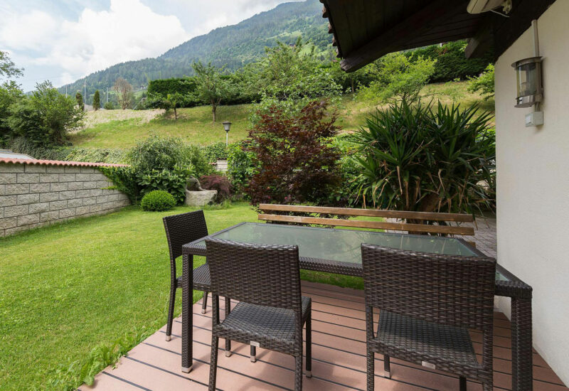 Riederhof-Dreizimmerwohnung-Terrasse-1 Riederhof-Dreizimmerwohnung-Terrasse-1